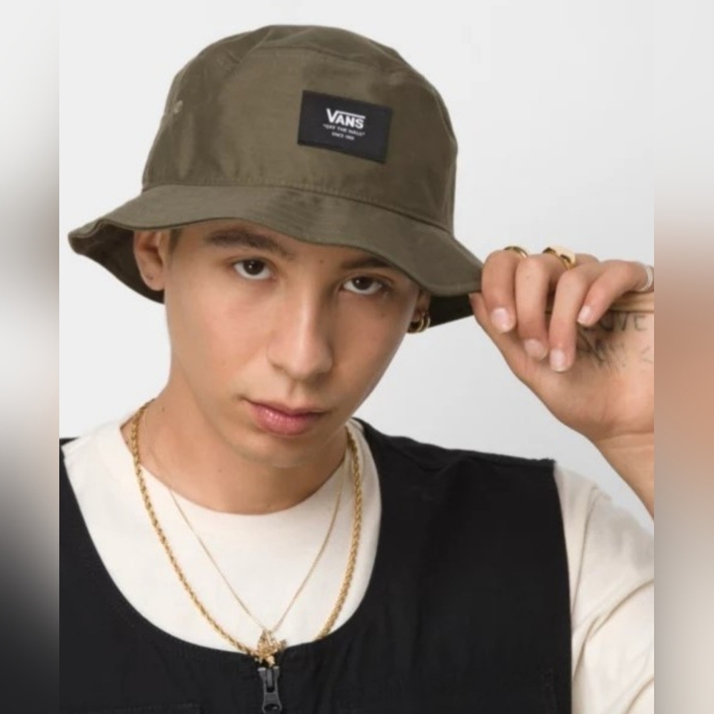 VANS Men's Olive Bucket Hat - NWOT